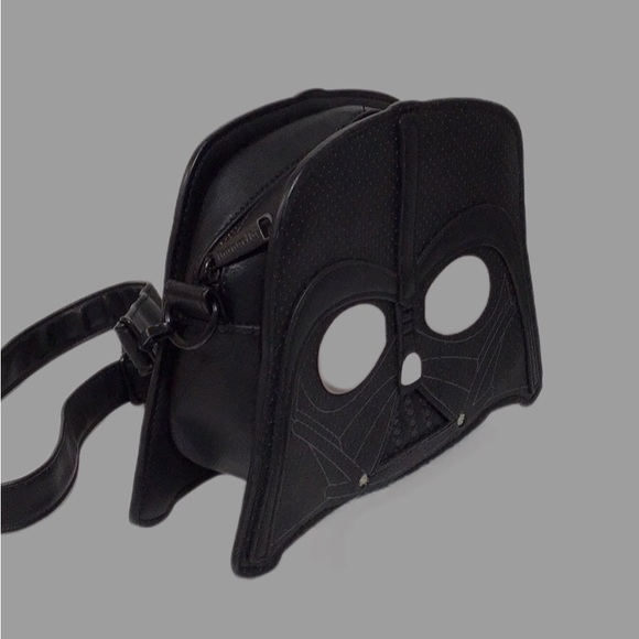 Loungefly Darth‎ Vader Funko POP Crossbody, Black - Picture 5 of 10